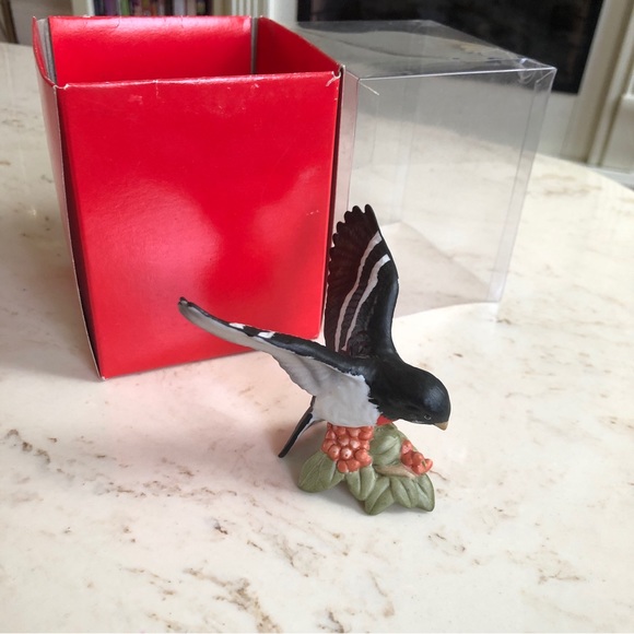 Handcrafted Christmas Ornament GROSBEAK - Picture 2 of 13